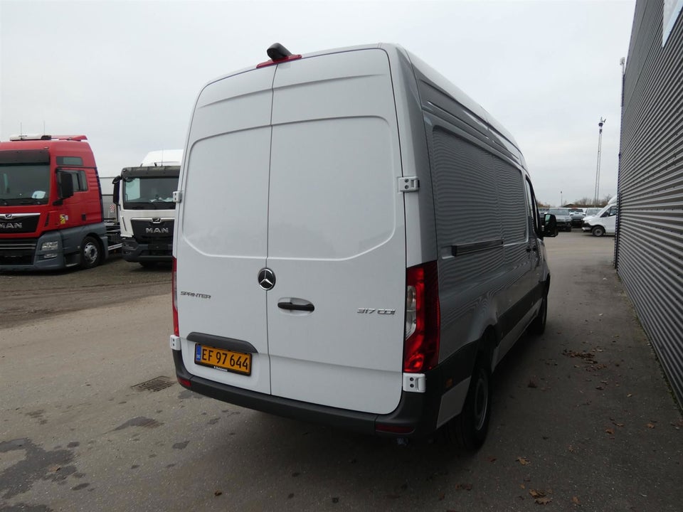 Mercedes Sprinter 317 2,0 CDi A2 Kassevogn PRO aut. RWD