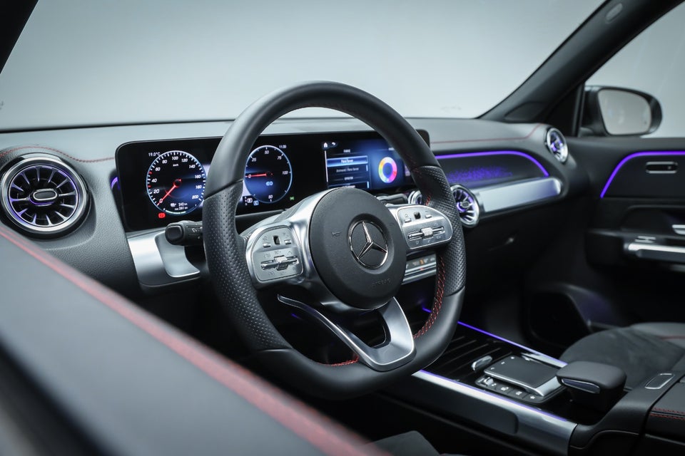 Mercedes EQB300 AMG Line 4Matic 5d