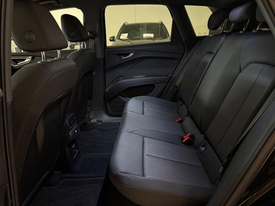 Audi Q4 e-tron 40 Advanced S-line 5d