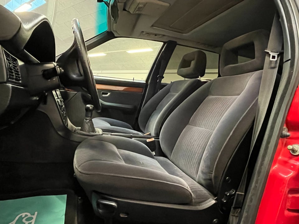 Audi 200 2,2 T 20V Avant quattro 5d