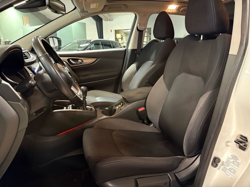 Nissan Qashqai 1,2 Dig-T 115 N-Connecta Vision 5d