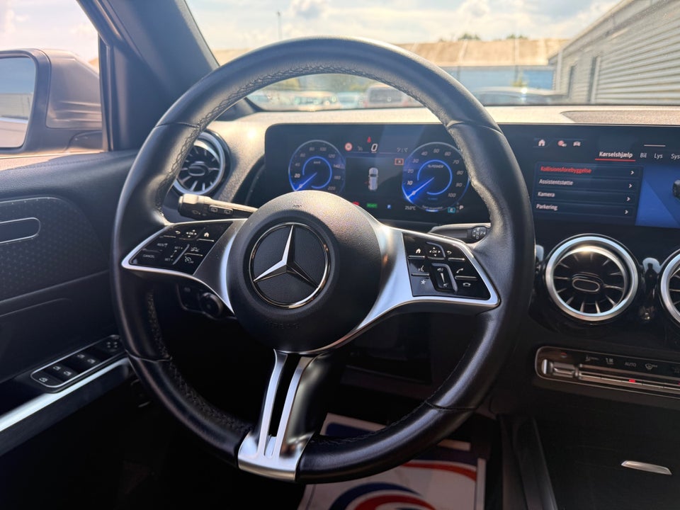Mercedes EQB250+ Progressive 5d