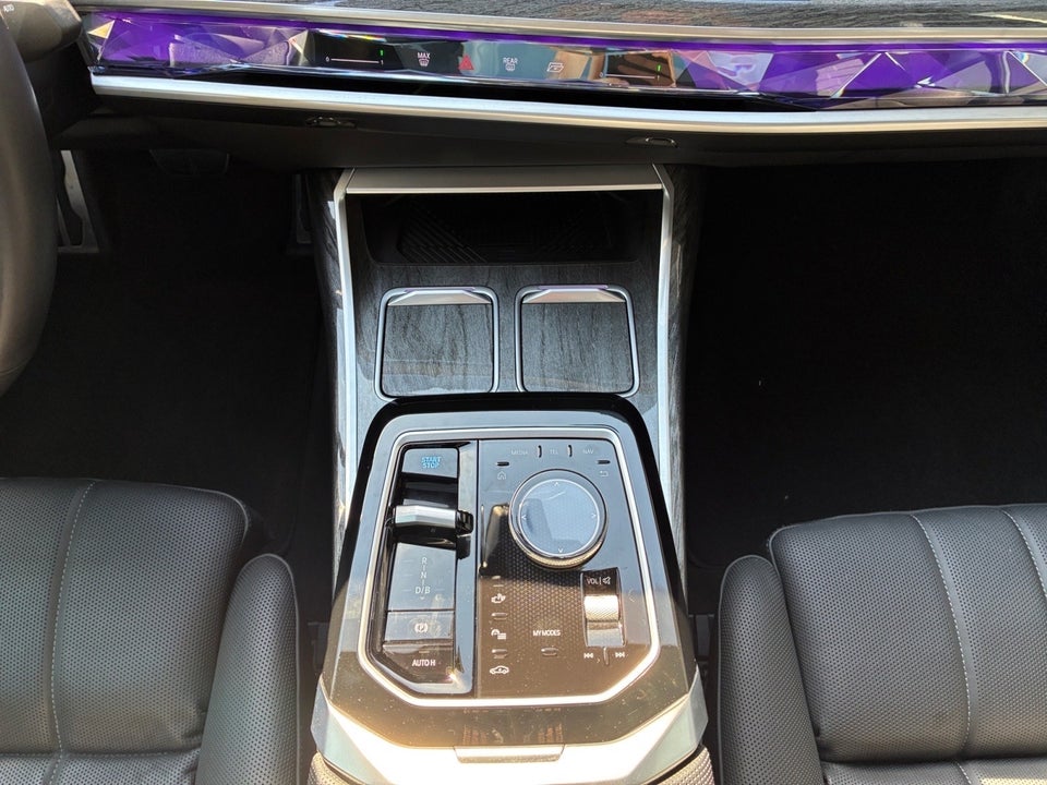 BMW i7 M70 M-Sport Pro Performance xDrive 4d