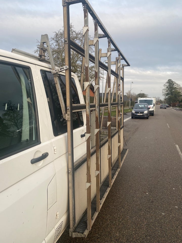 VW Transporter 2,0 TDi 140 Db.Kab m/lad 4d