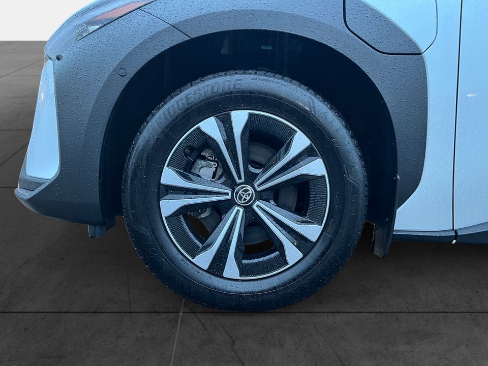 Toyota bZ4X Executive AWD 5d