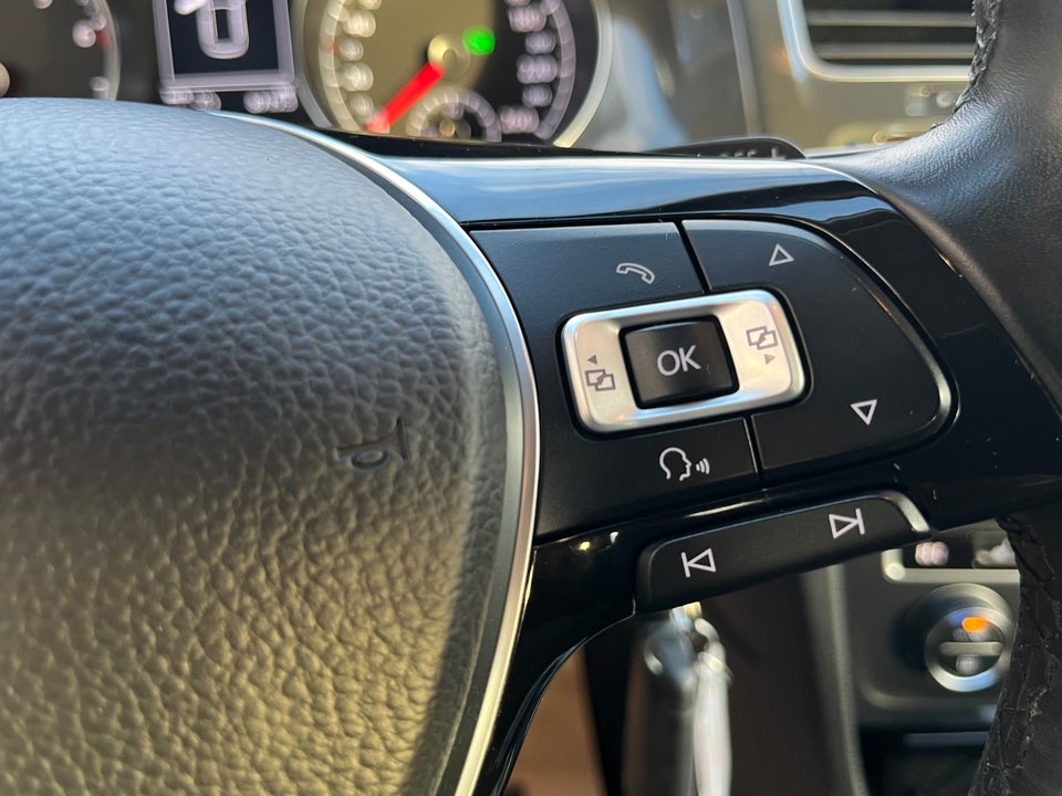 VW Golf VII 1,5 TSi 130 Comfortline DSG 5d