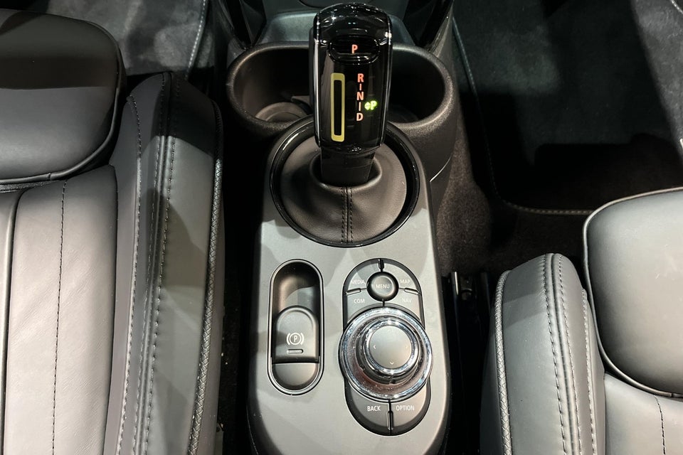 MINI Cooper SE Yours Trim 3d