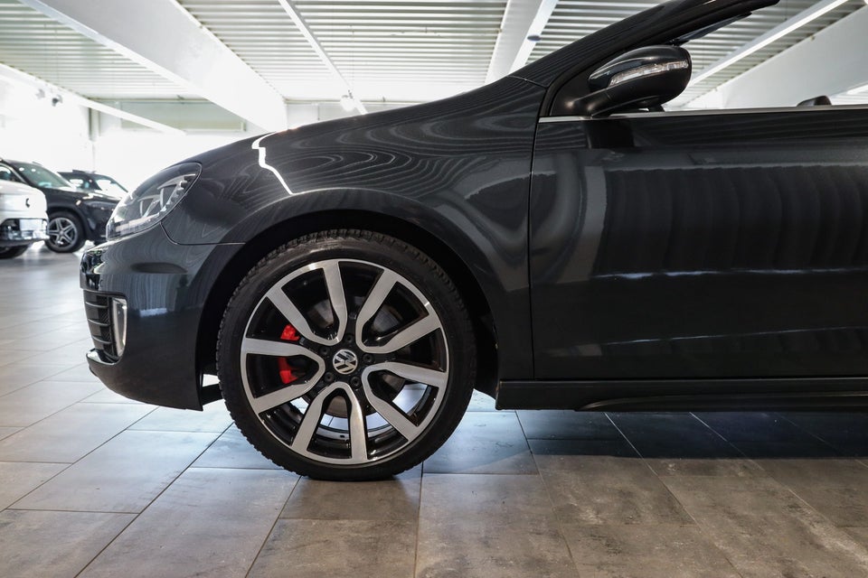 VW Golf VI 2,0 GTi Cabriolet DSG 2d