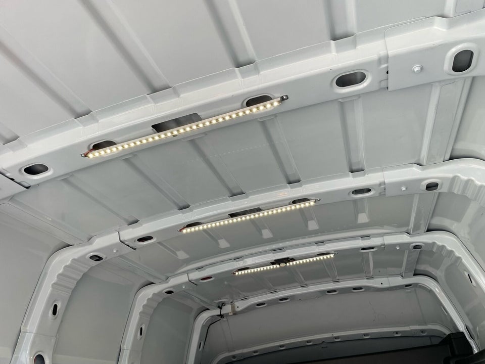 Nissan NV300 2,0 dCi 145 L2H2 Working Star