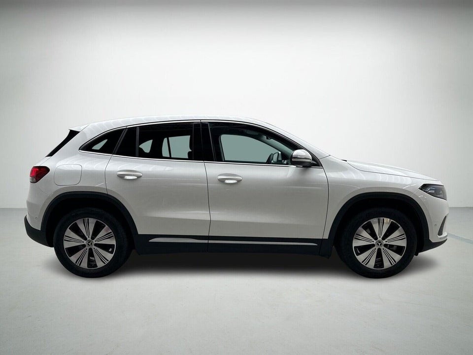 Mercedes EQA250 Progressive 5d