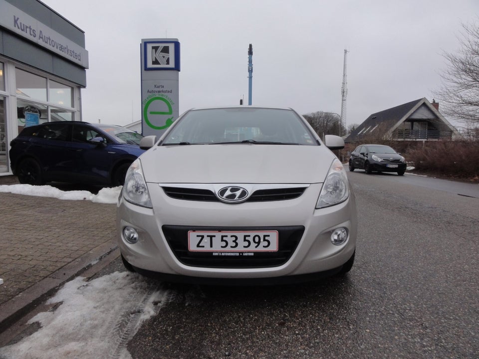 Hyundai i20 1,25 Comfort 5d
