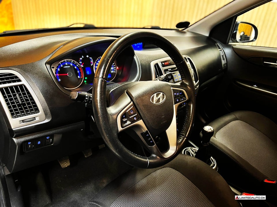 Hyundai i20 1,25 Classic XTR 5d