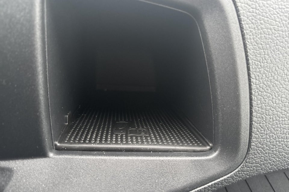 VW Crafter 35 2,0 TDi 140 Kassevogn L3H2 aut.