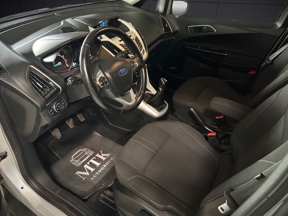 Ford B-MAX 1,0 SCTi 125 Titanium 5d