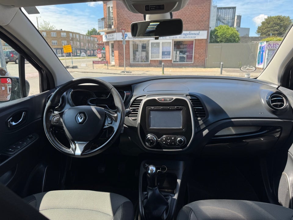 Renault Captur 0,9 TCe 90 Expression 5d