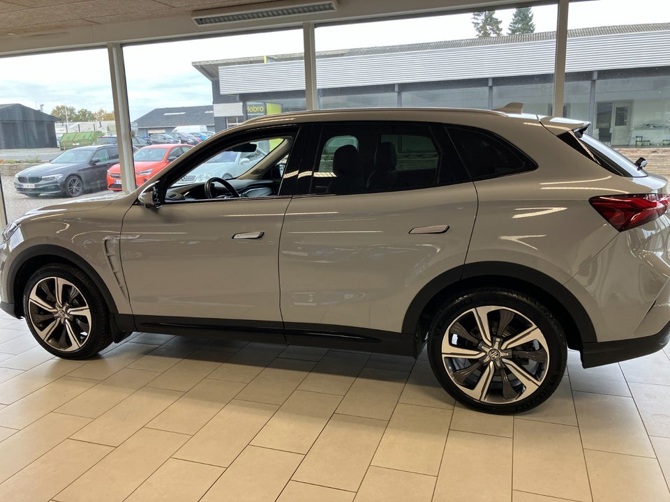 MG Marvel R Performance 5d