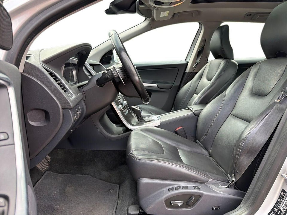 Volvo XC60 2,0 D4 190 Momentum aut. 5d