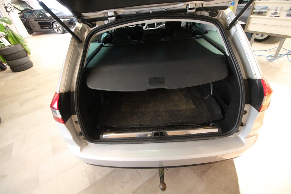 Citroën C5 2,0 HDi 140 Seduction Tourer 5d