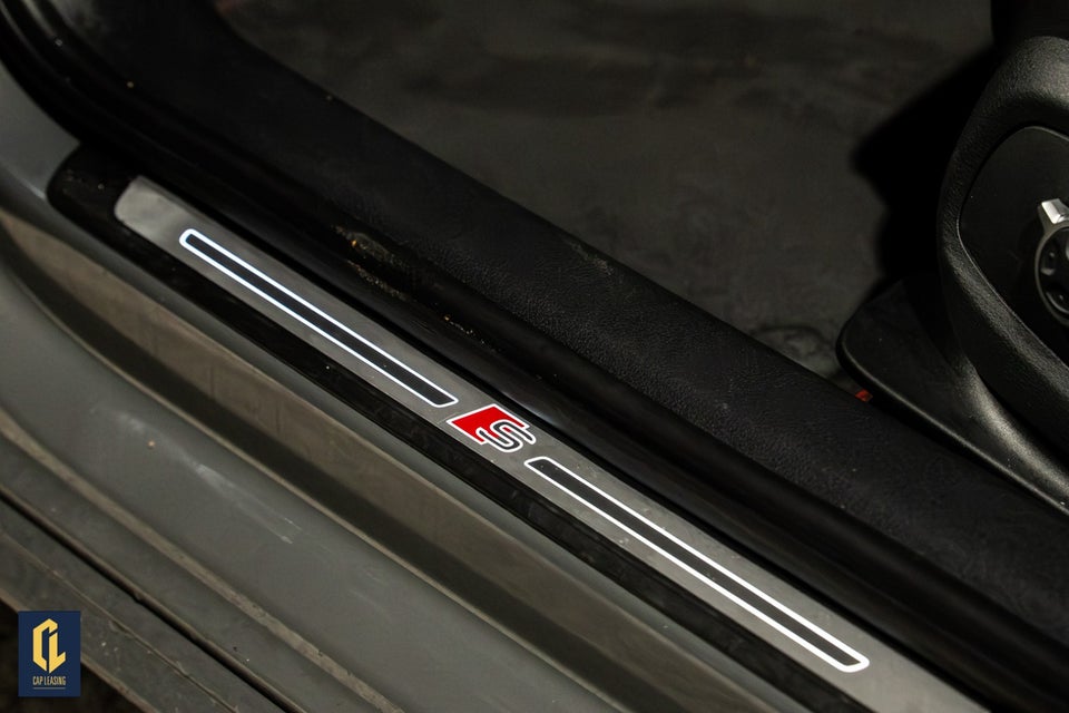 Audi A4 40 TFSi S-line plus Avant S-tr. 5d