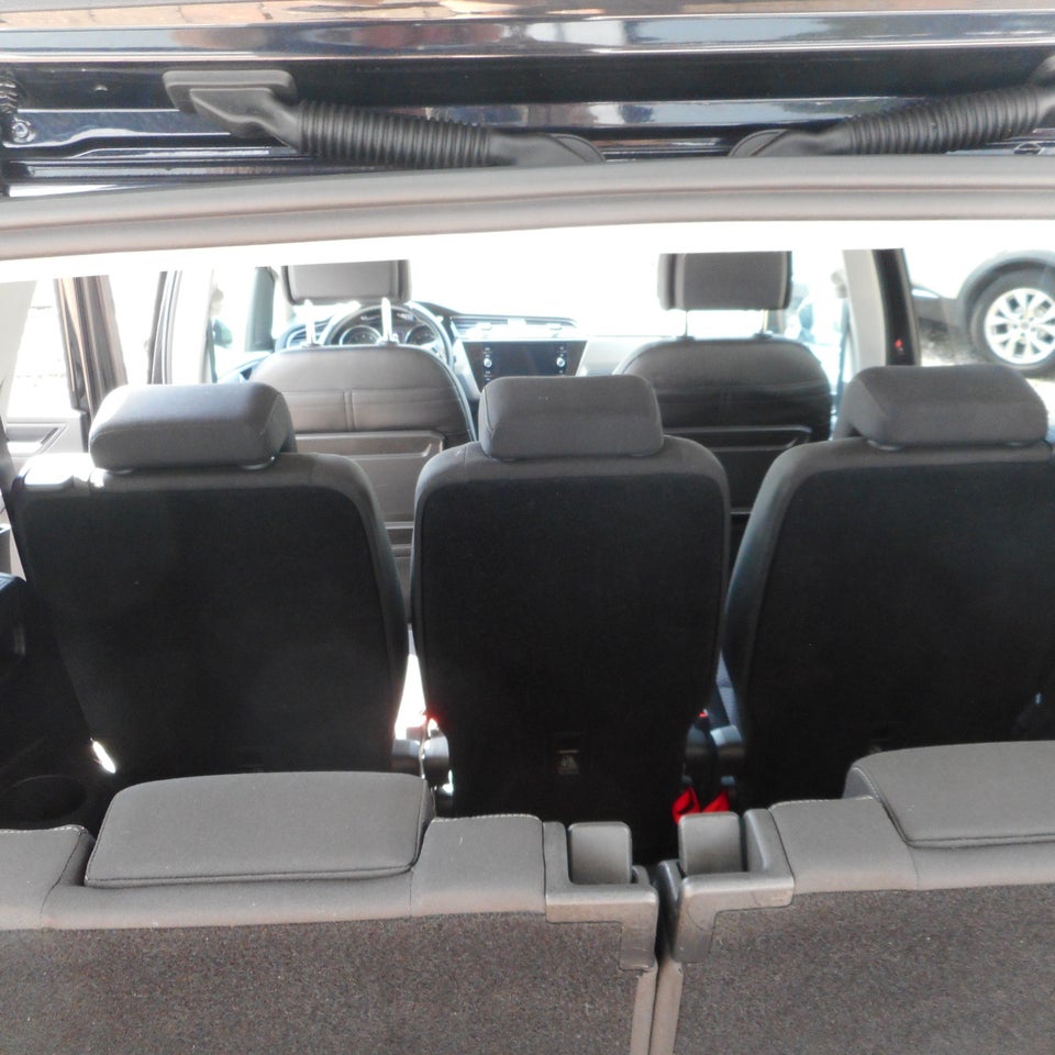VW Touran 1,5 TSi 150 Comfortline 7prs 5d