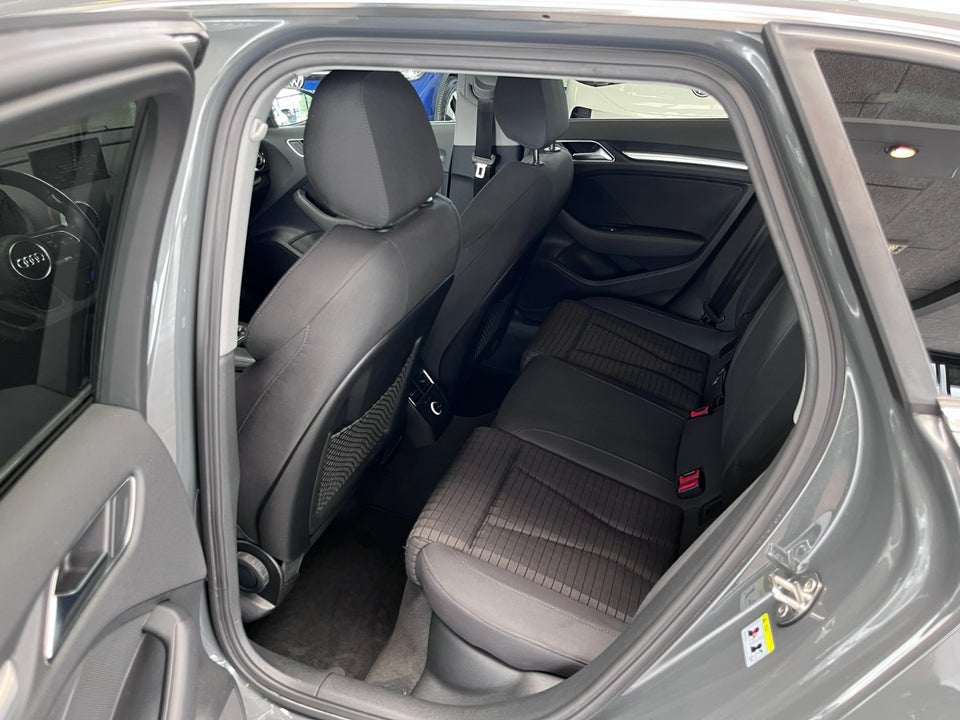 Audi A3 1,4 e-tron Sportback S-tr. 5d