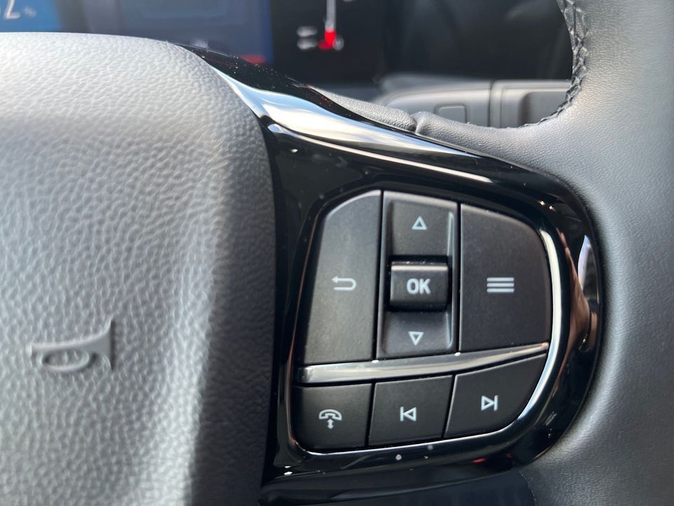 Ford Transit Custom 320L 2,5 PHEV Limited CVT