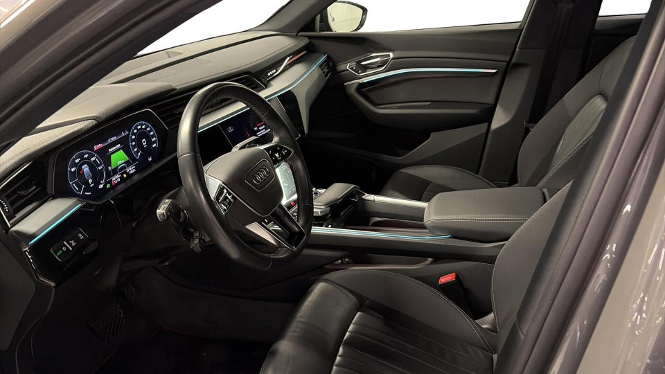 Audi Q8 e-tron 55 Prestige Sportback quattro 5d