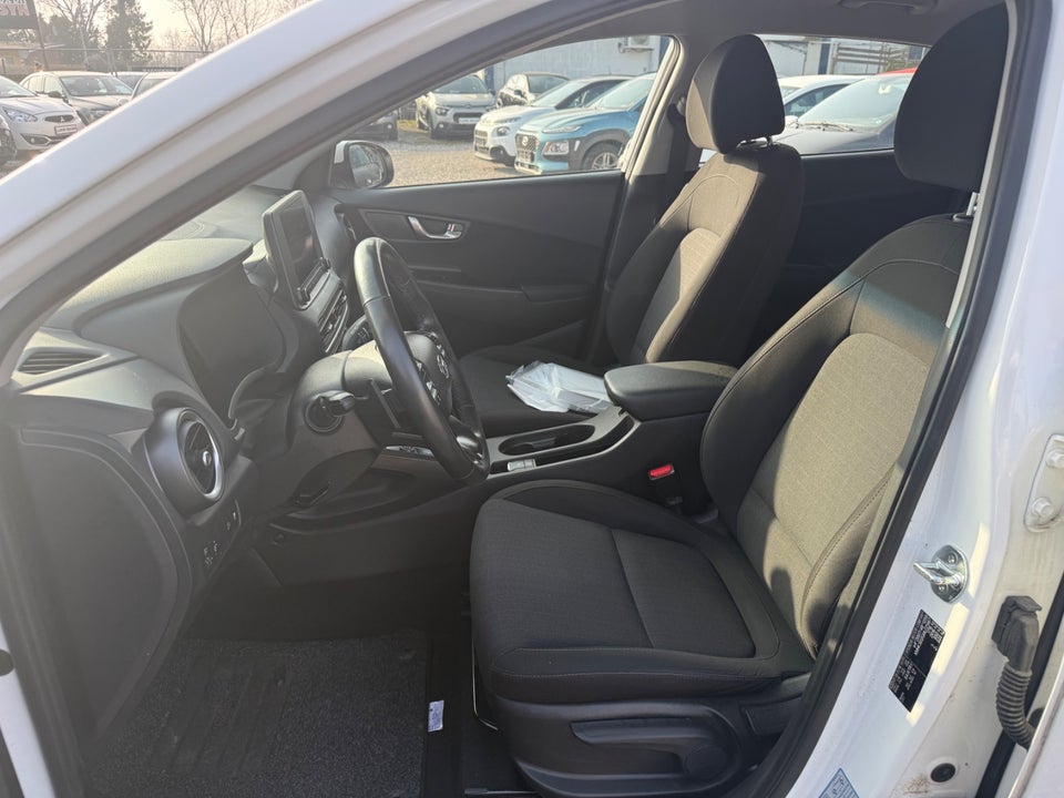 Hyundai Kona 1,0 T-GDi Essential DCT 5d