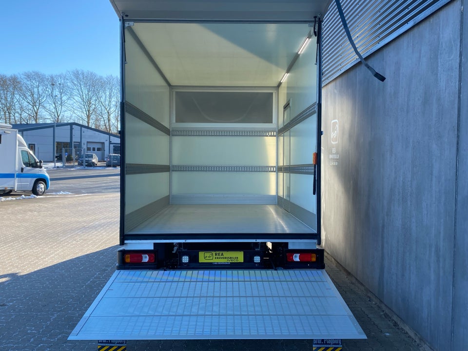 Iveco Daily 3,0 35S18 4100mm Alukasse m/lift AG8