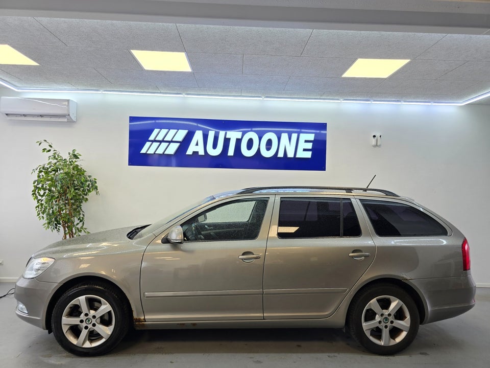 Skoda Octavia 1,4 TSi 122 Elegance Combi 5d