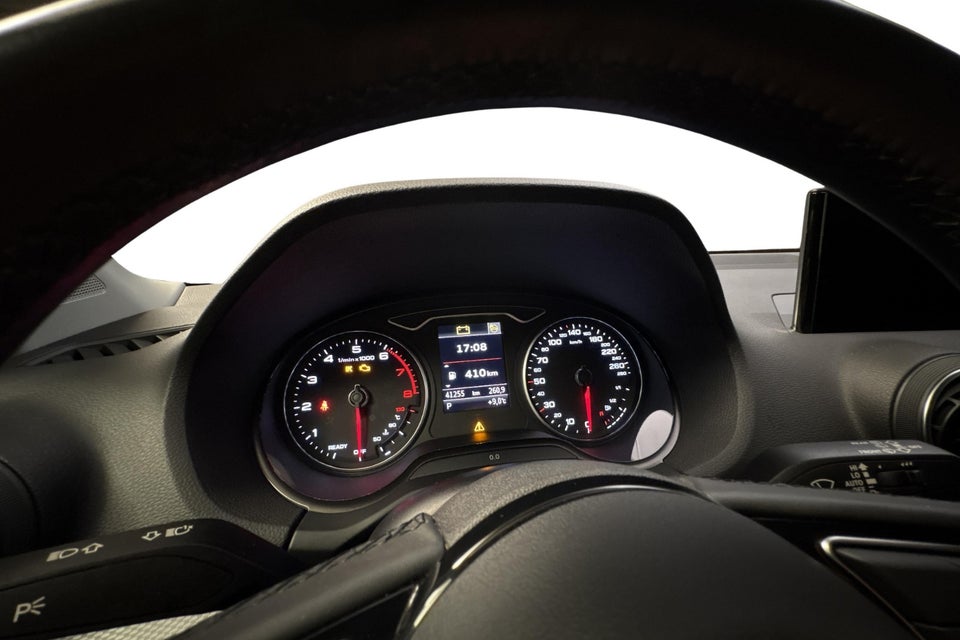 Audi Q2 35 TFSi Prestige S-tr. 5d