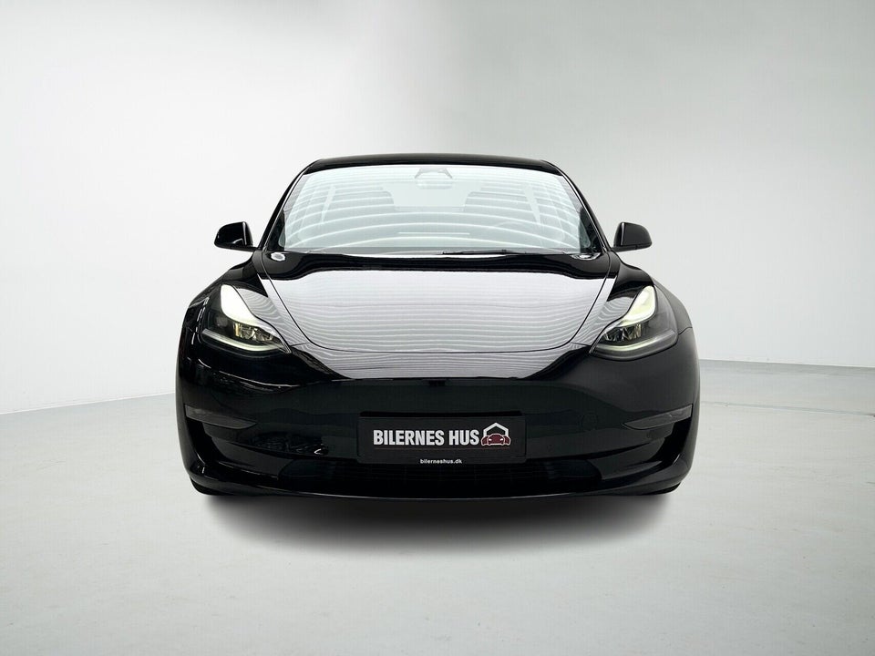 Tesla Model 3 Long Range AWD 4d