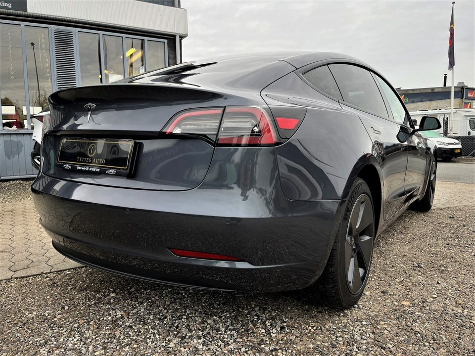 Tesla Model 3 RWD 4d