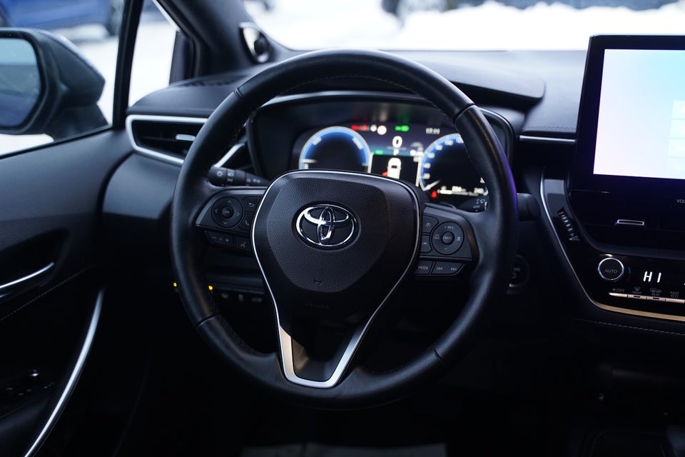 Toyota Corolla 2,0 Hybrid Elegant Touring Sports e-CVT 5d