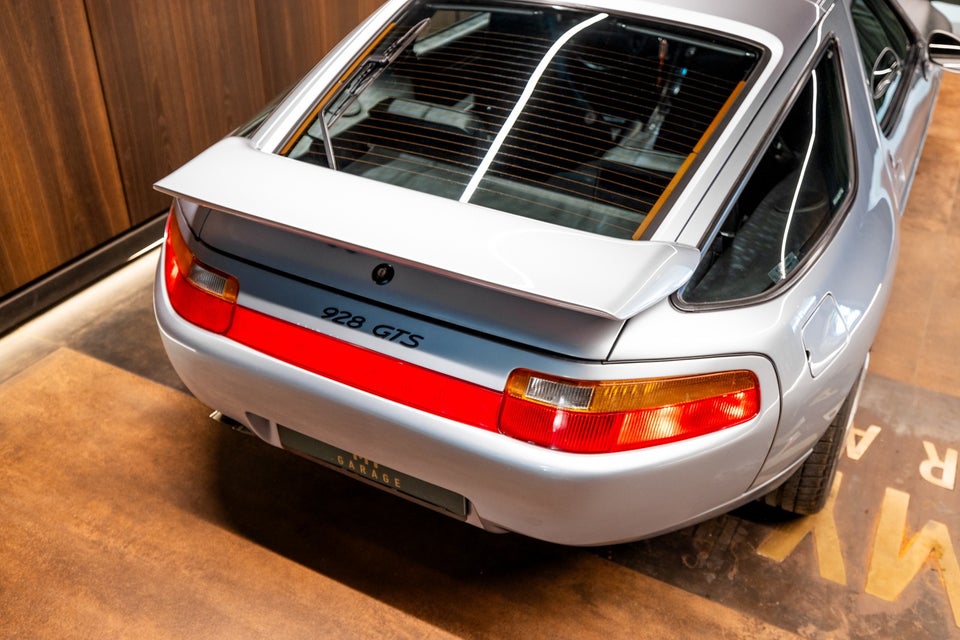 Porsche 928 5,4 GTS 3d