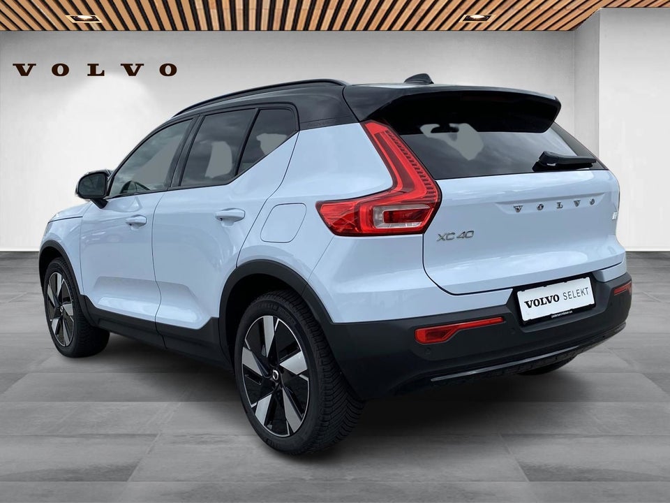 Volvo XC40 ReCharge Extended Range Plus 5d