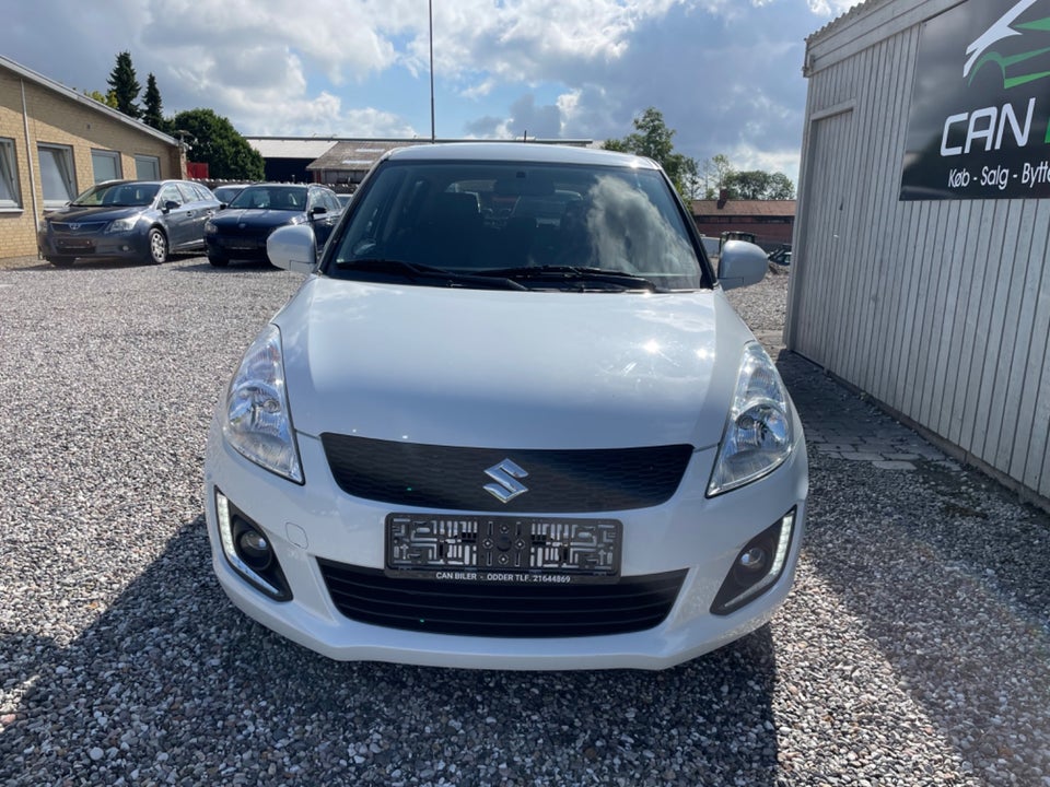 Suzuki Swift 1,2 Dualjet Style 5d