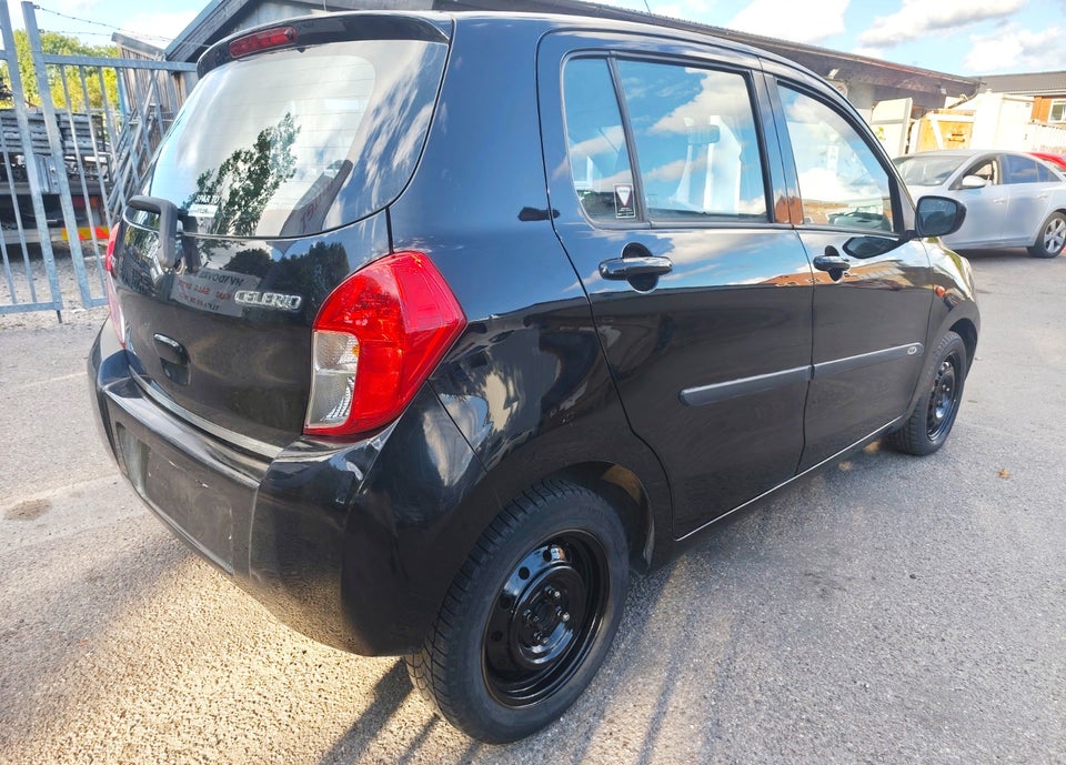 Suzuki Celerio 1,0 Dualjet Kick 5d