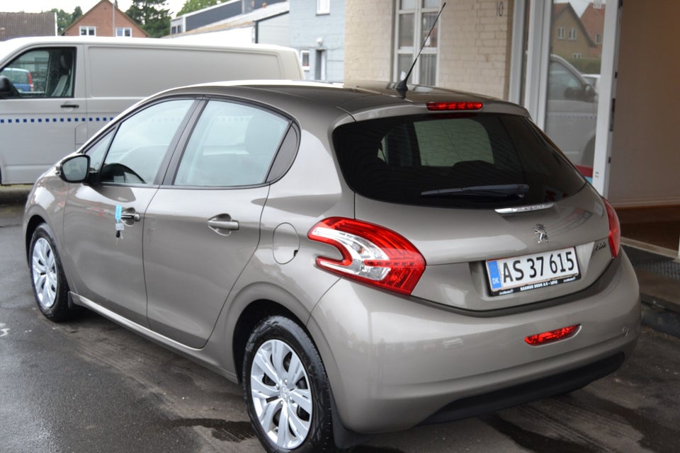 Peugeot 208 1,2 VTi 82 Active 5d