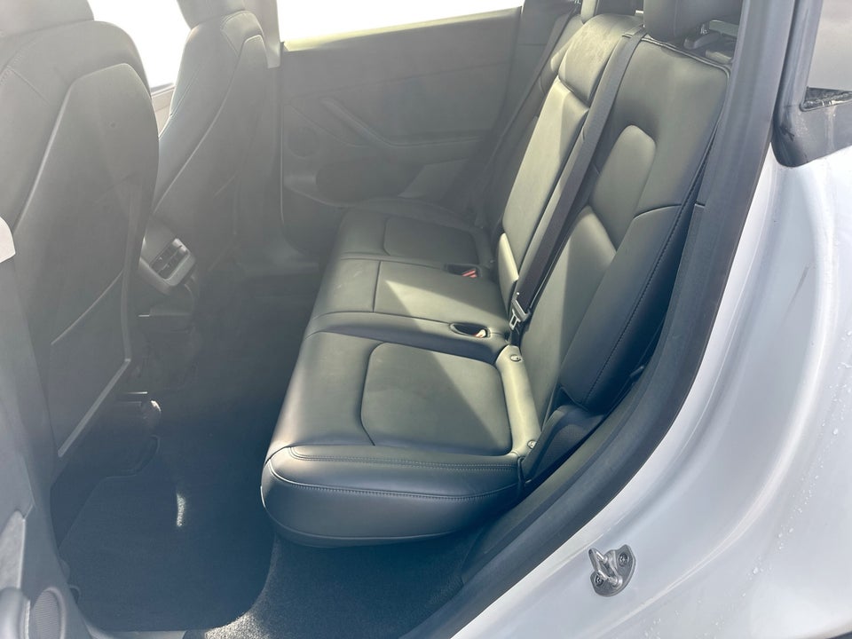 Tesla Model Y Long Range AWD 5d