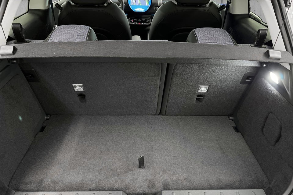 MINI Cooper E Classic Trim L 3d