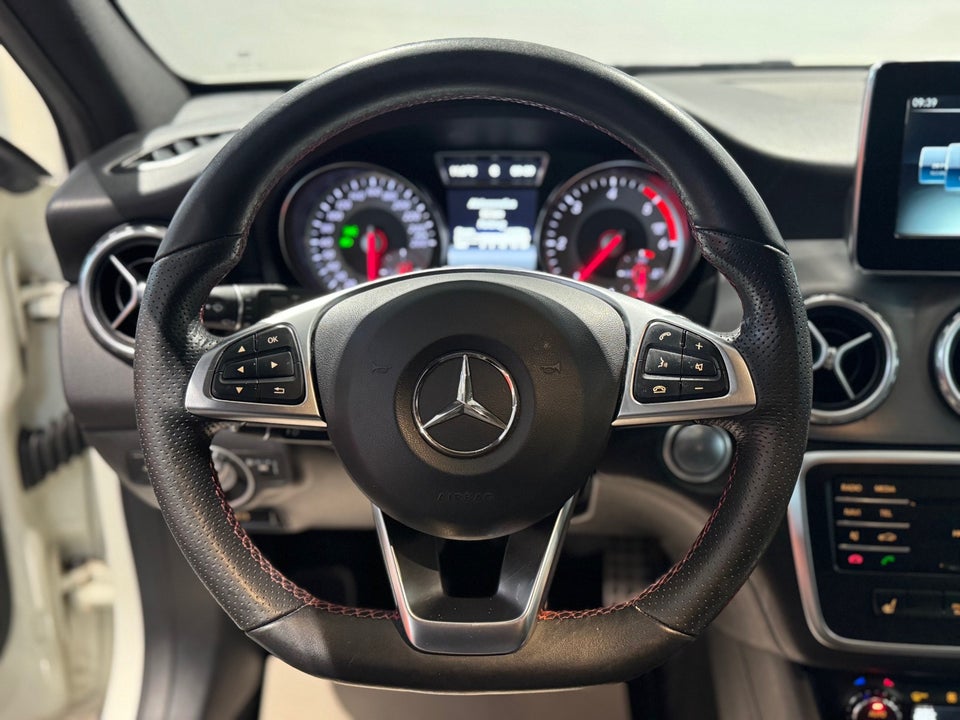 Mercedes GLA180 d 1,5 Van 5d