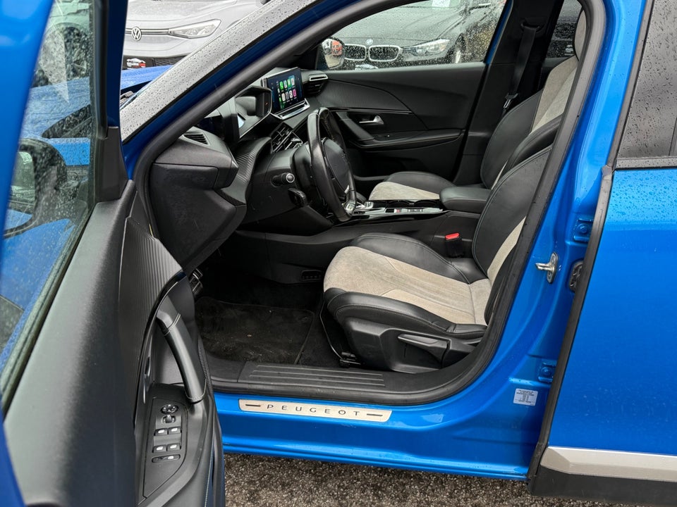 Peugeot e-2008 50 GT 5d