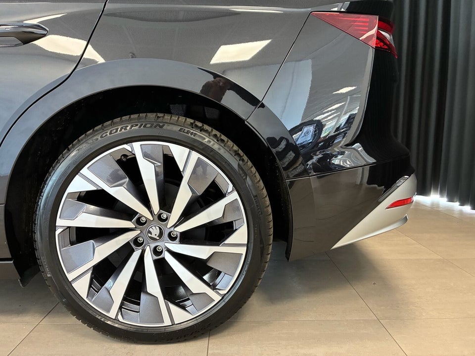 Skoda Enyaq 85x iV Selection Premium 5d