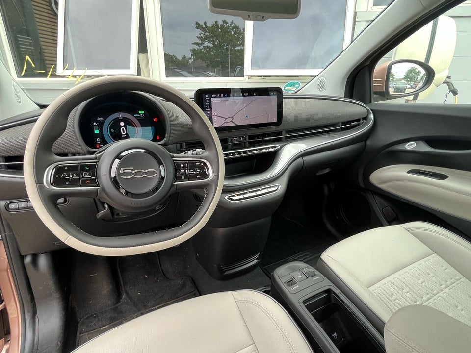 Fiat 500e 42 la Prima by Bocelli 3d