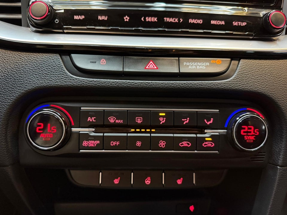 Kia Ceed 1,6 PHEV Upgrade Premium SW DCT 5d