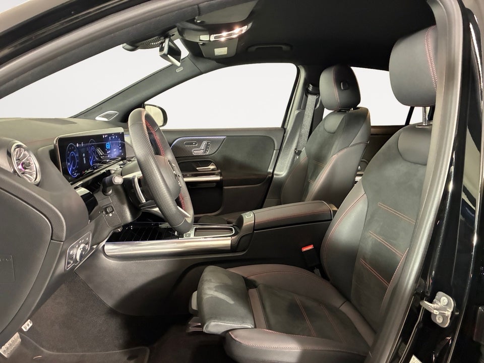 Mercedes EQA350 AMG Premium 4Matic 5d