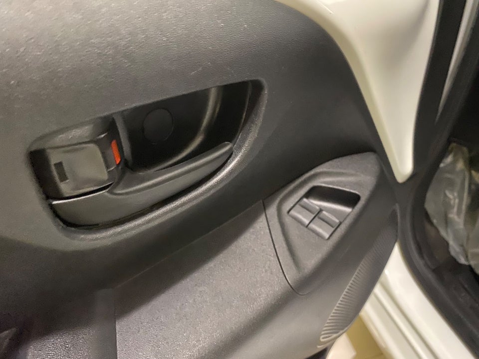 Citroën C1 1,0 VTi Shine 5d