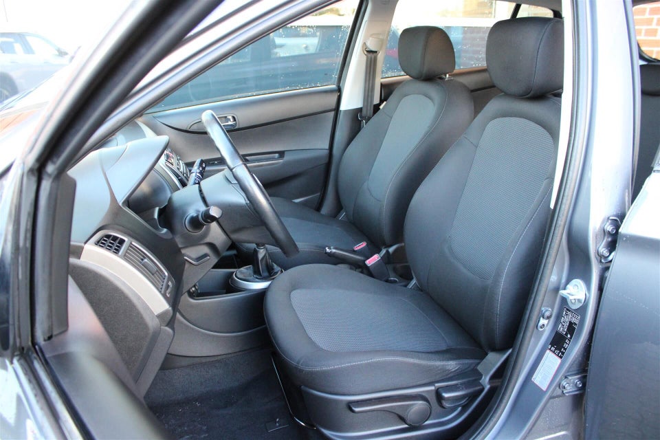 Hyundai i20 1,25 Classic XTR 5d