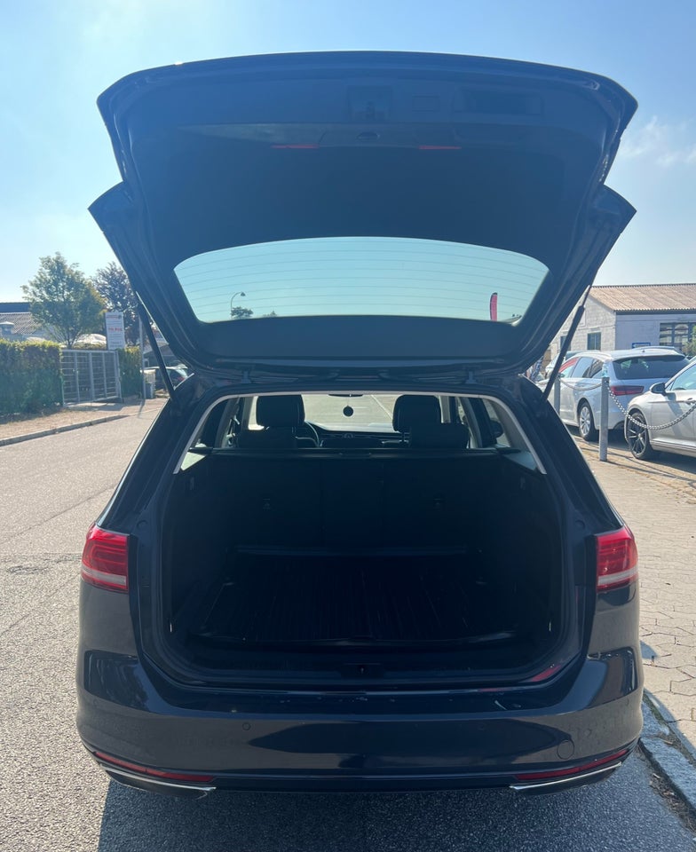 VW Passat 1,6 TDi 120 Comfortline Variant DSG 5d